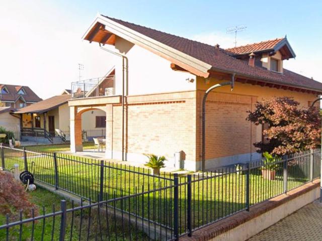 Villa Indipendente in vendita a Castelrosso, Piemonte
