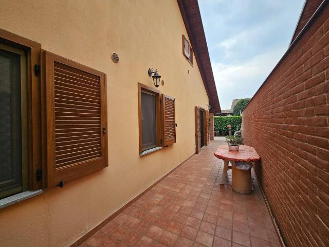 Villa Indipendente in vendita a Boschetto, Chivasso