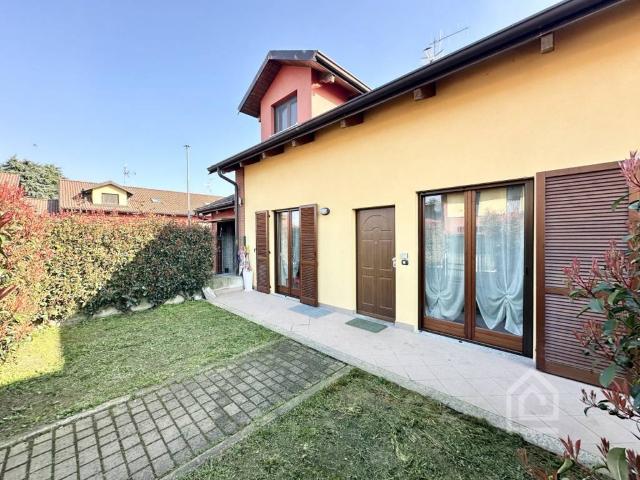 Villa Indipendente in vendita a Castelrosso, Piemonte