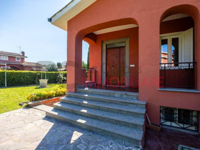 Villa Indipendente in vendita a Villaggio Vigna Fiorita, Roma Capitale