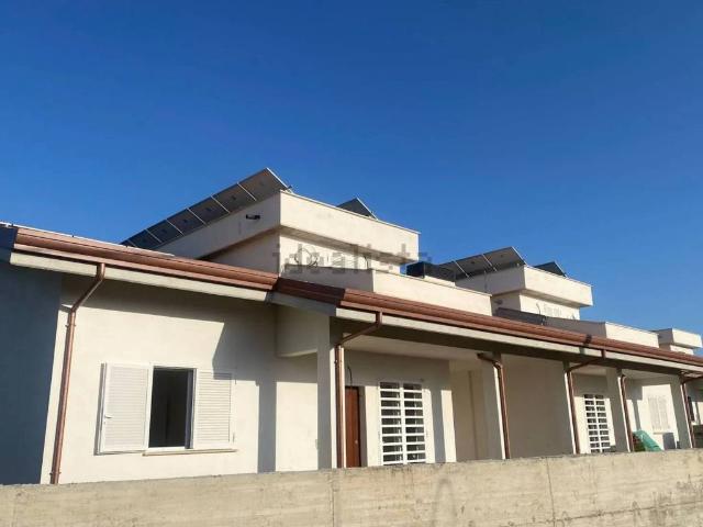 Villa Indipendente in vendita a Vigneti II, Roma Capitale