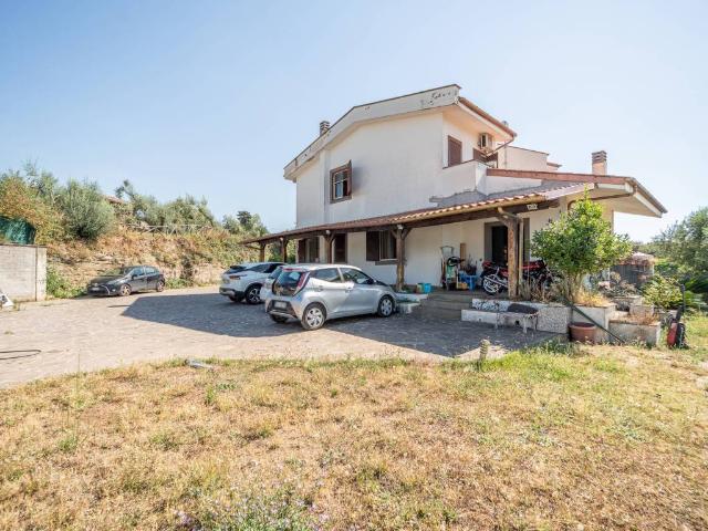 Villa Indipendente in vendita a Roma Capitale, Lazio