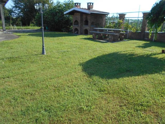 Villa Indipendente in vendita a Piemonte, Vercelli