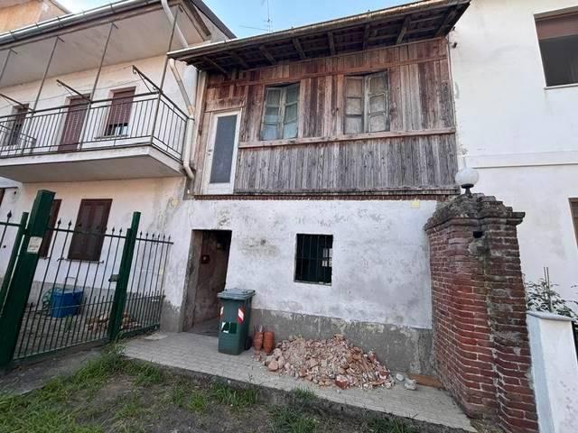 Villa Indipendente in vendita a Cilavegna, Pavia
