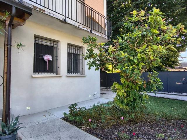Villa Indipendente in vendita a Cingia De' Botti, Lombardia