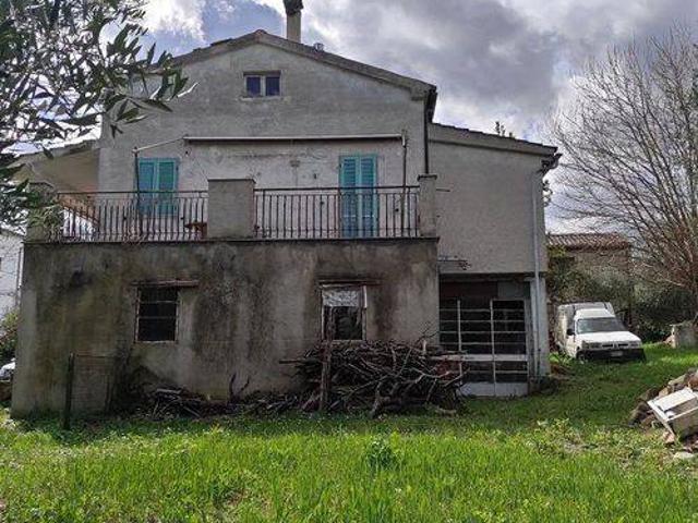 Villa Indipendente in vendita a Marche, Macerata