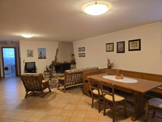 Villa Indipendente in vendita a Marche, Macerata