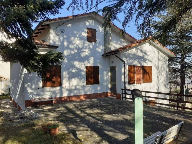 Villa Indipendente in vendita a Pozzo, Marche