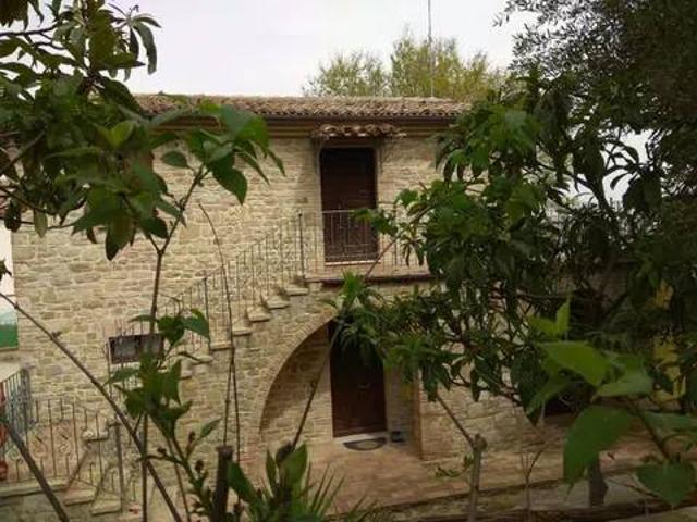 Villa Indipendente in vendita a Grottaccia, Cingoli