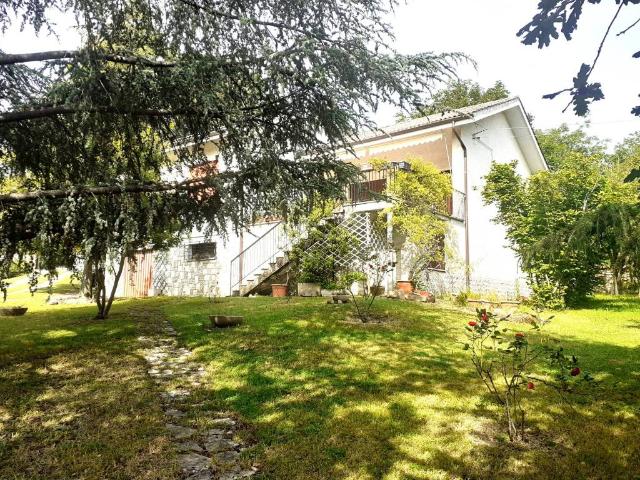 Villa Indipendente in vendita a Pozzo, Marche