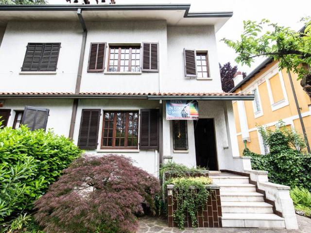Villa Indipendente in vendita a Zona Omogenea Milano Nord, Cusano Milanino