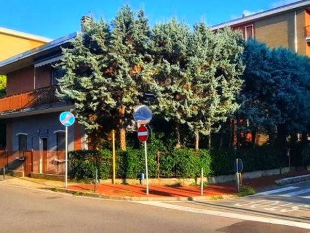 Villa Indipendente in vendita a Zona Omogenea Milano Nord, Cinisello Balsamo