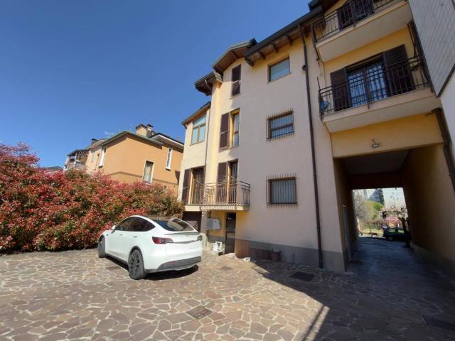 Villa Indipendente in vendita a Zona Omogenea Milano Nord, Cinisello Balsamo
