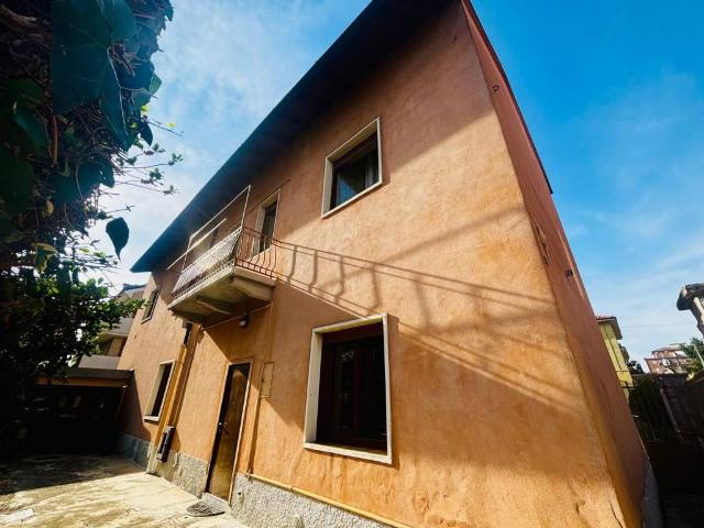 Villa Indipendente in vendita a Zona Omogenea Milano Nord, Cinisello Balsamo