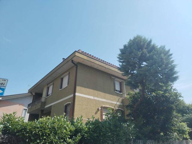 Villa Indipendente in vendita a Zona Omogenea Milano Nord, Cinisello Balsamo
