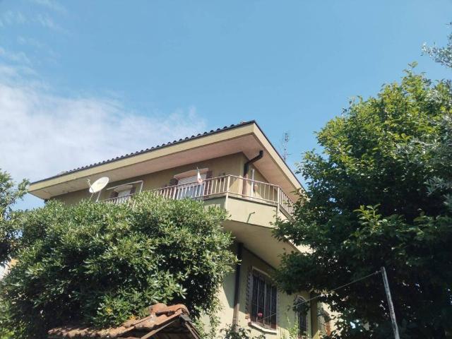 Villa Indipendente in vendita a Zona Omogenea Milano Nord, Cinisello Balsamo