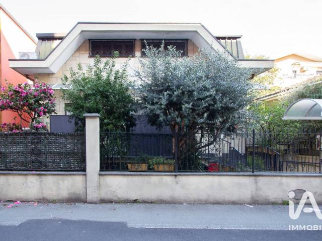 Villa Indipendente in vendita a Zona Omogenea Milano Nord, Cinisello Balsamo
