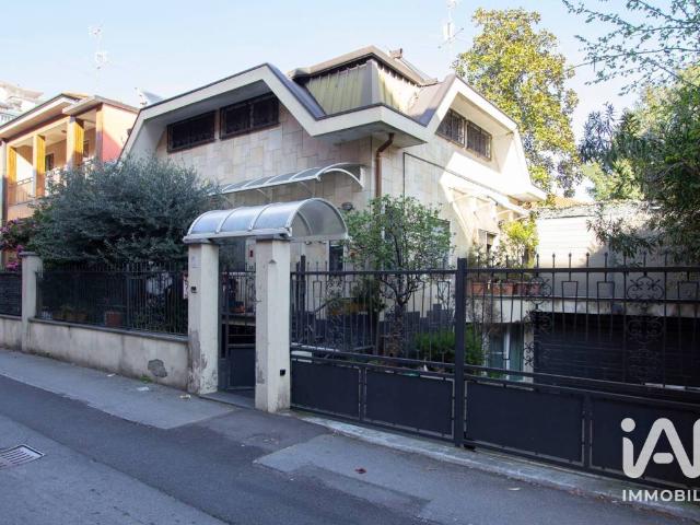 Villa Indipendente in vendita a Zona Omogenea Milano Nord, Cinisello Balsamo