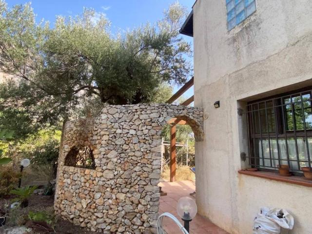 Villa Indipendente in vendita a Cinisi, Sicilia