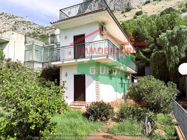 Villa Indipendente in vendita a Cinisi, Sicilia