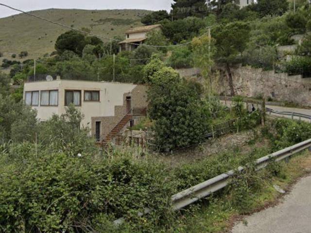 Villa Indipendente in vendita a Cinisi, Sicilia