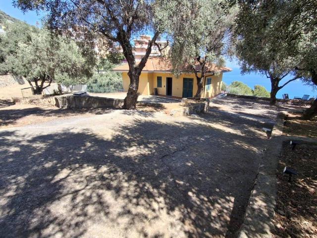 Villa Indipendente in vendita a Moiano, Cipressa