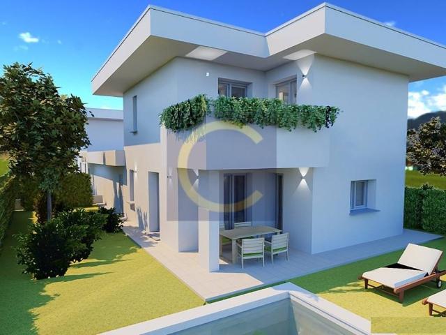 Villa Indipendente in vendita a Cirimido, Lombardia