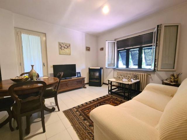 Villa Indipendente in vendita a Cisano Sul Neva, Liguria