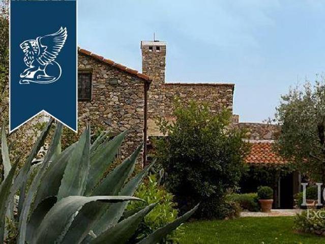 Villa Indipendente in vendita a Cisano Sul Neva, Liguria