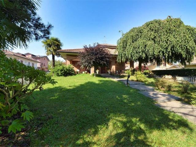 Villa Indipendente in vendita a Cislago, Lombardia