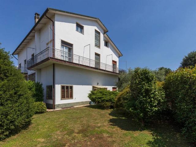 Villa Indipendente in vendita a Cislago, Lombardia