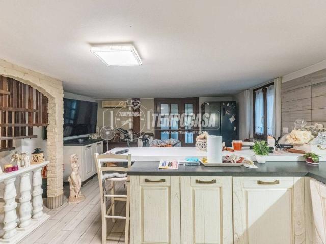 Villa Indipendente in vendita a Cisliano, Lombardia