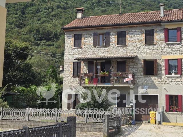 Villa Indipendente in vendita a Cison Di Valmarino, Veneto