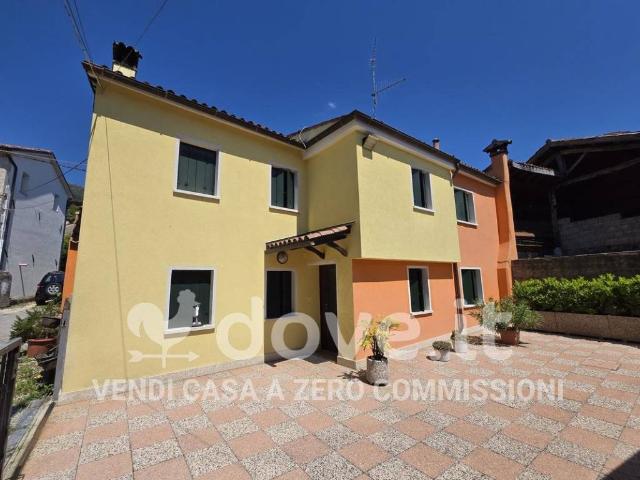 Villa Indipendente in vendita a Cison Di Valmarino, Veneto