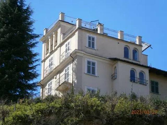 Villa Indipendente in vendita a Piemonte, Asti