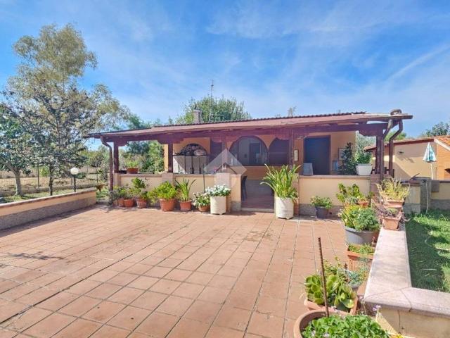 Villa Indipendente in vendita a Sant'Ilario, Cisterna di Latina