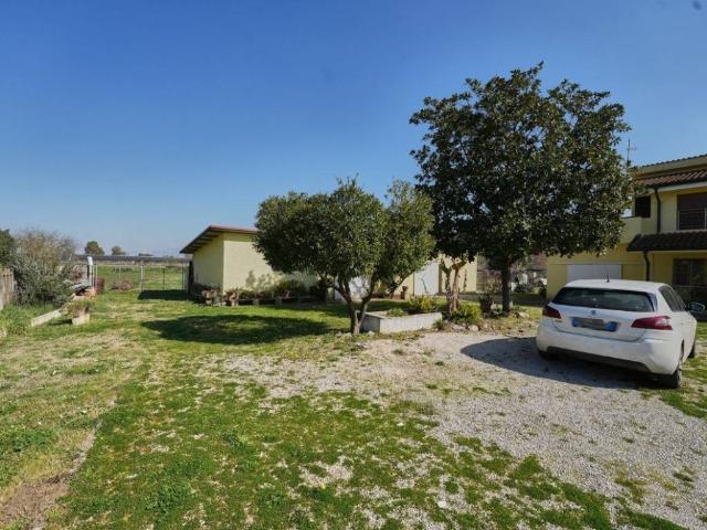 Villa Indipendente in vendita a Cisterna Di Latina, Lazio