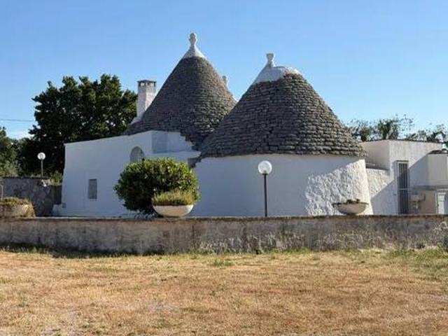 Villa Indipendente in vendita a Cisternino, Brindisi