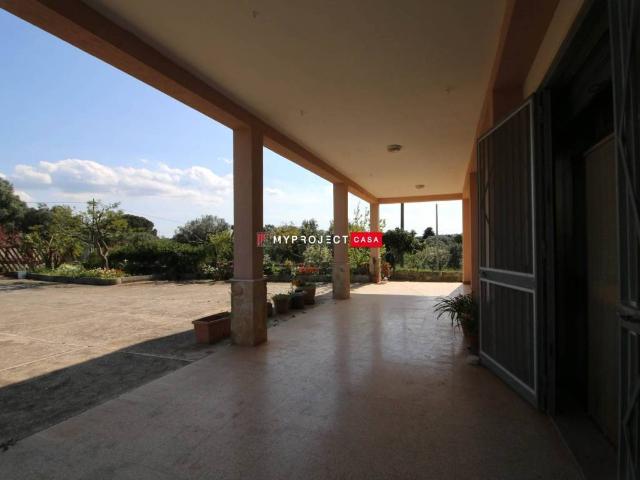Villa Indipendente in vendita a La Specchia, Puglia