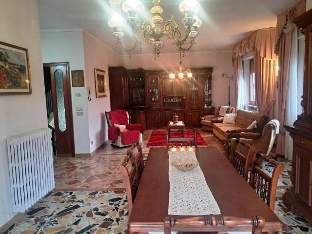 Villa Indipendente in vendita a Città Della Pieve, Umbria