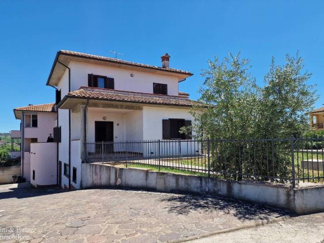 Villa Indipendente in vendita a Moiano, Città Della Pieve