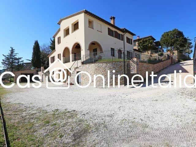 Villa Indipendente in vendita a Canale, Città Della Pieve