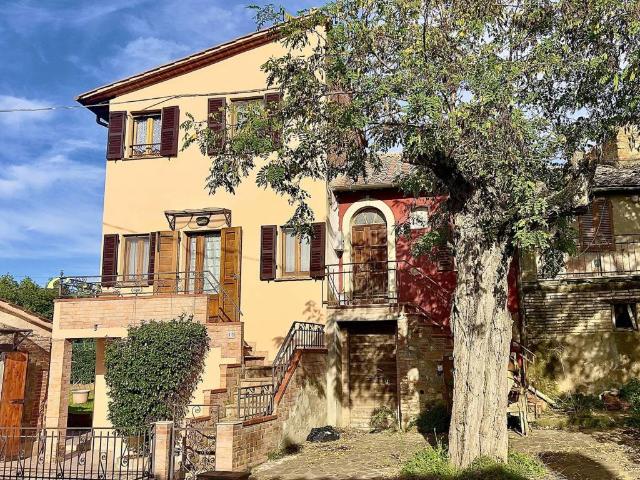 Villa Indipendente in vendita a Il Poggio, Città Della Pieve