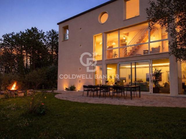 Casa in vendita a San Leo Bastia, Umbria