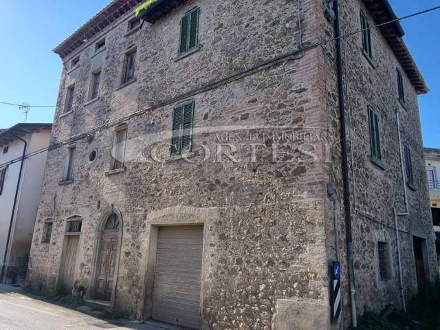 Villa Indipendente in vendita a Fabbrecce, San Leo Bastia