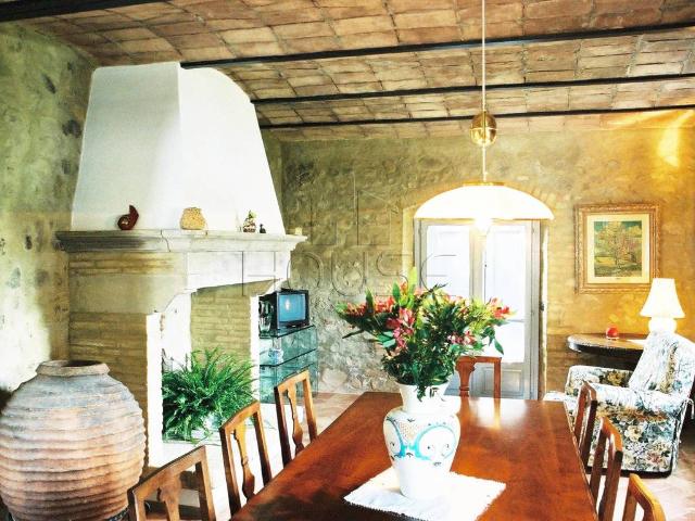 Villa Indipendente in vendita a Vocabolo Colonnelli, San Leo Bastia