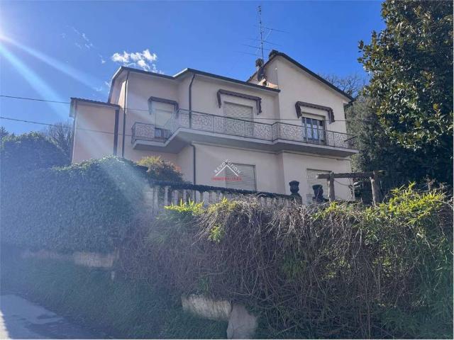 Villa Indipendente in vendita a San Paterniano, San Leo Bastia