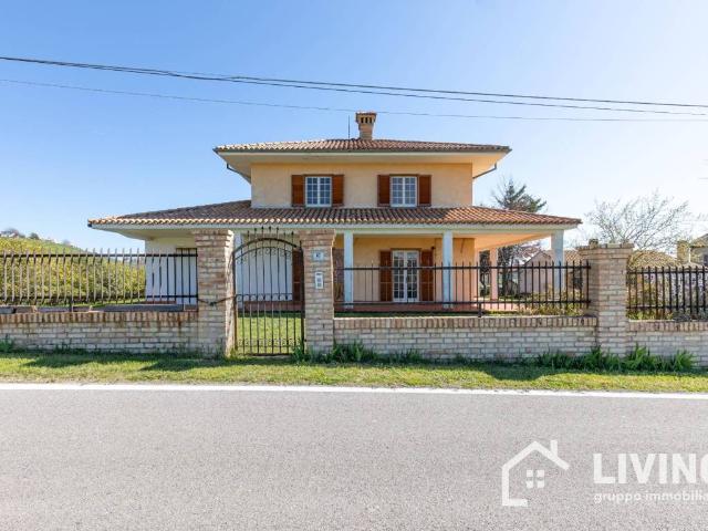 Villa Indipendente in vendita a Colle di Sale, Città Sant'angelo