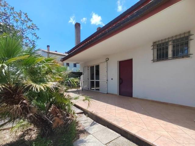 Villa Indipendente in vendita a Colle di Sale, Città Sant'angelo