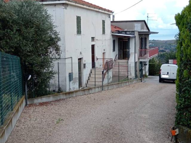 Villa Indipendente in vendita a Città Sant'angelo, Abruzzo